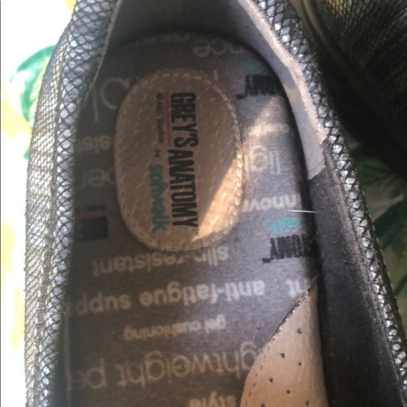 Greys Anatomy Dansko Clogs - Picture 3 of 6